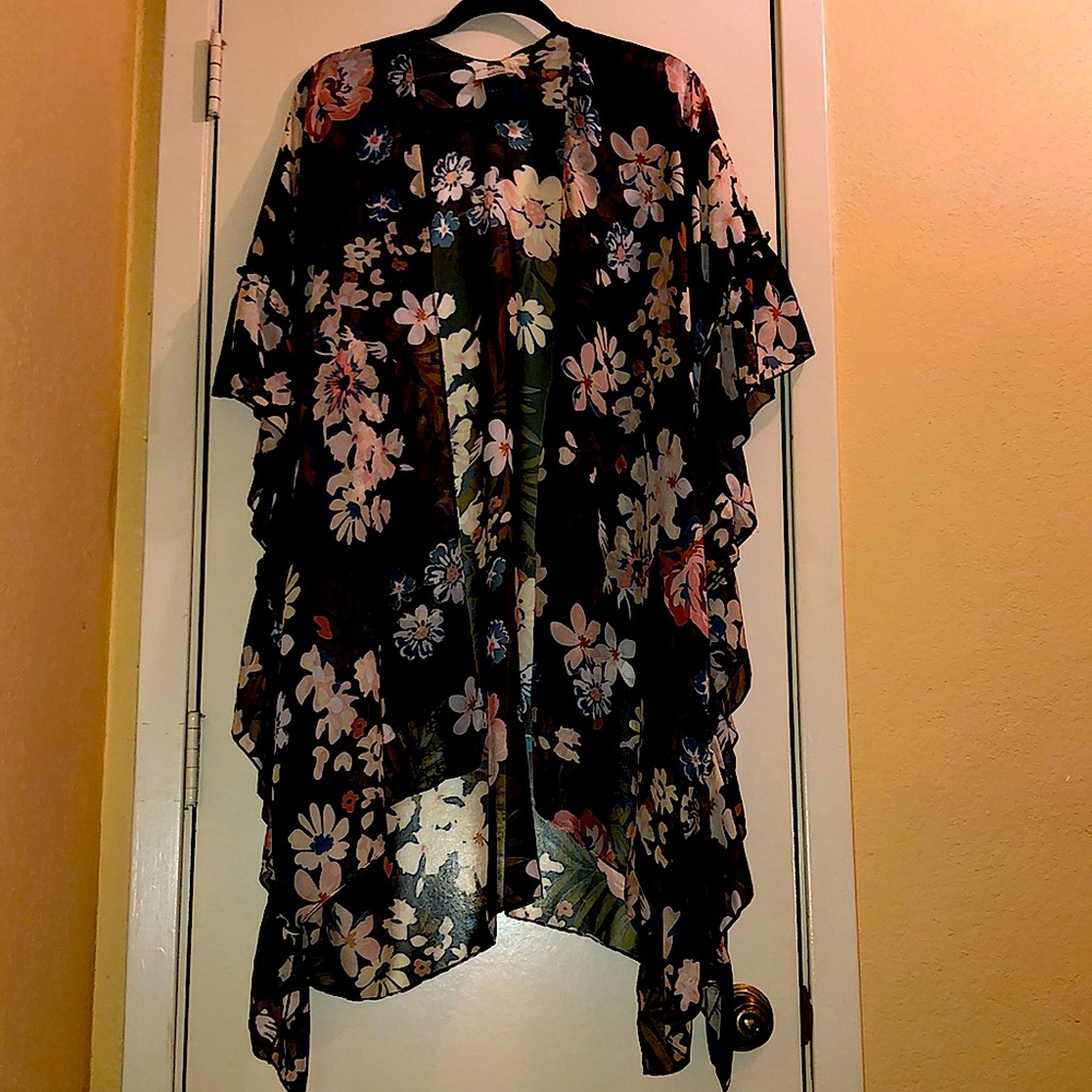 Floral coverup🌷🌻🌼